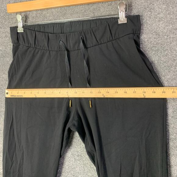 Lululemon On The Fly Pants Womens Sz 8 Lightweight Stretch - Picture 4 of 9